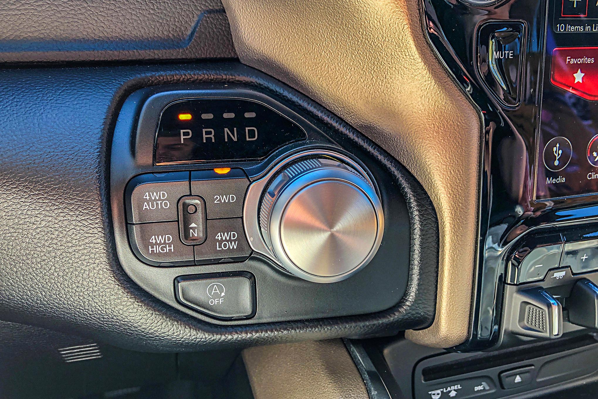 2019 ram 1500 4wd auto Clearance